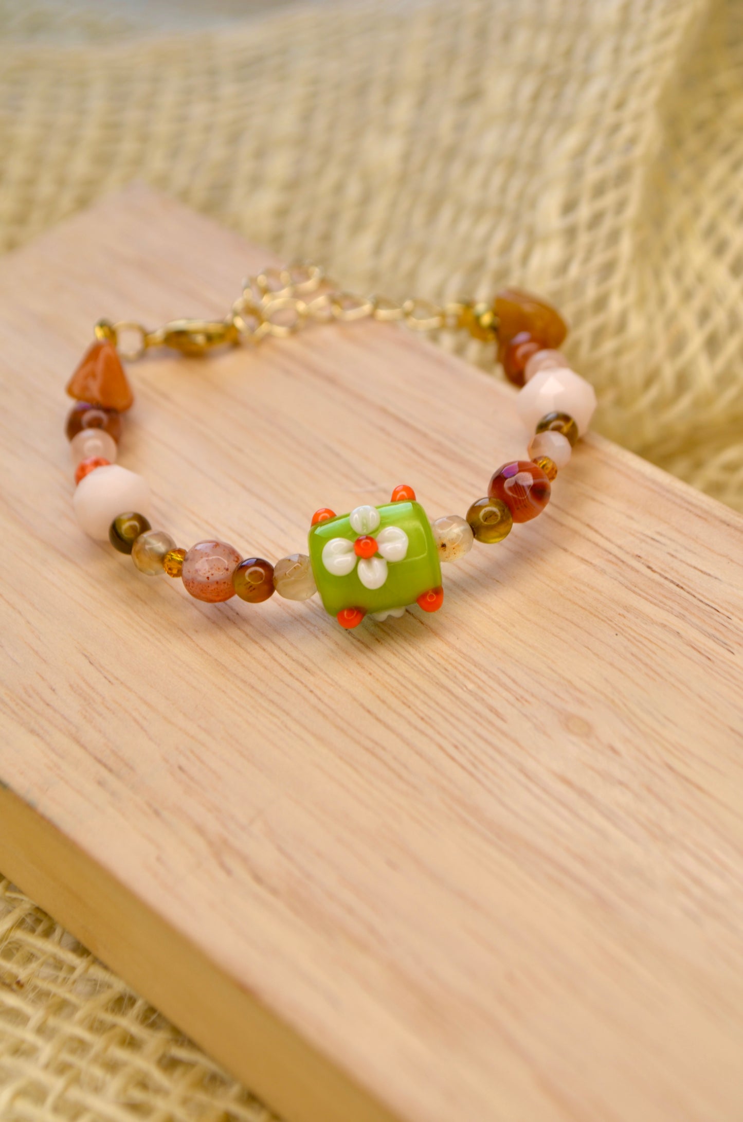 Flowery bracelet