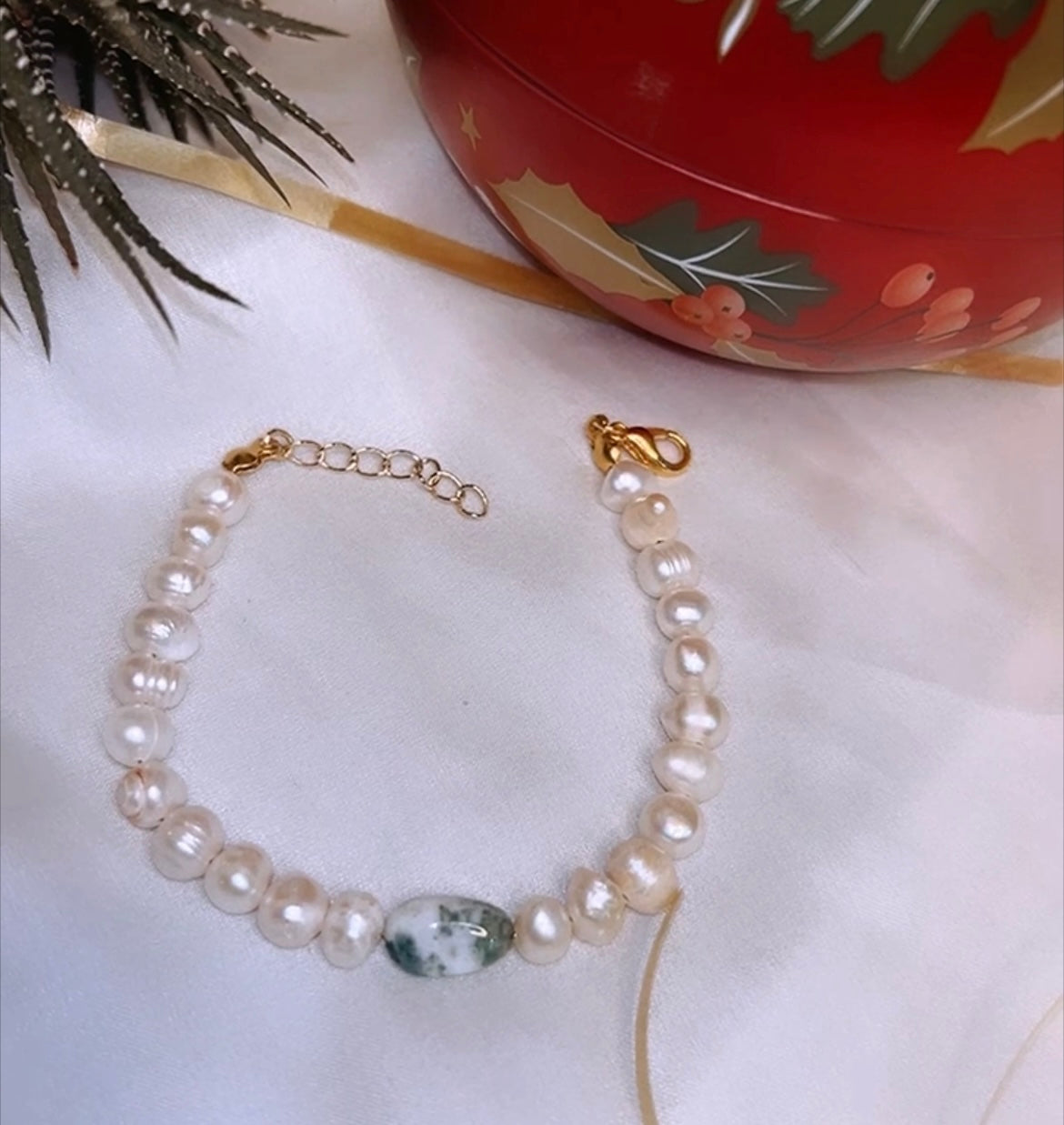 Pearl bracelet